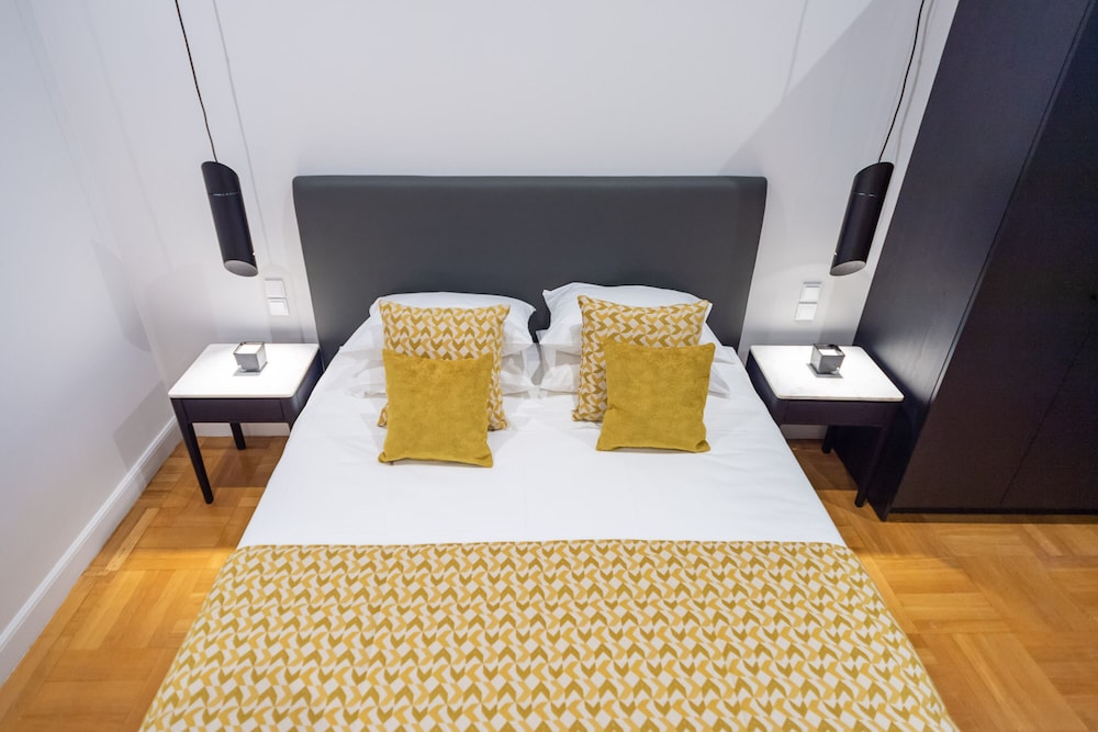 33 Solonos Suites 22/50