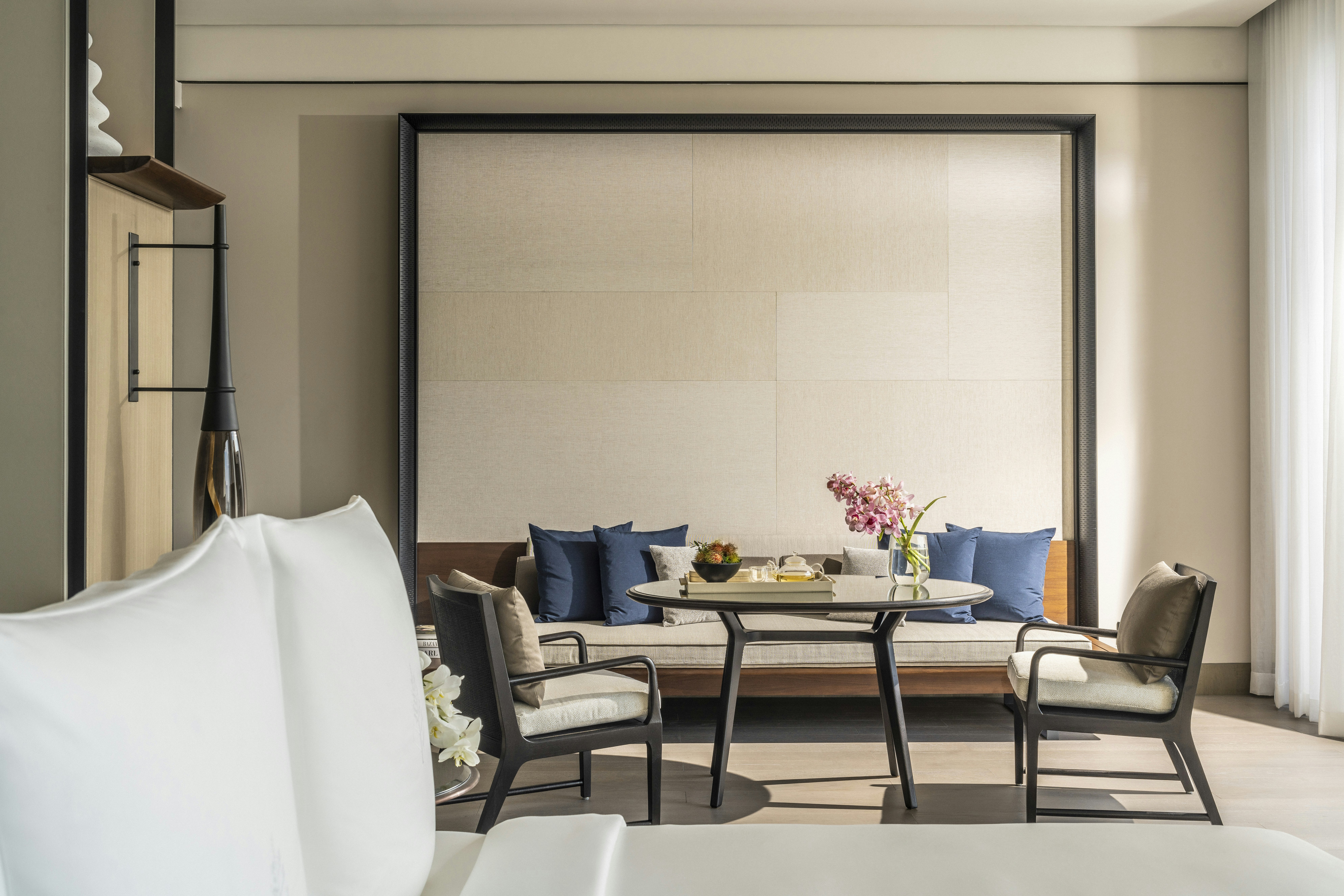FOUR SEASONS, RIVER VIEW