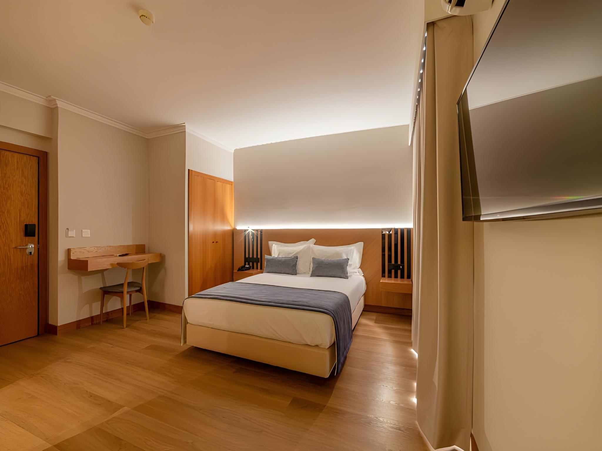 Standard, 2 Double Beds