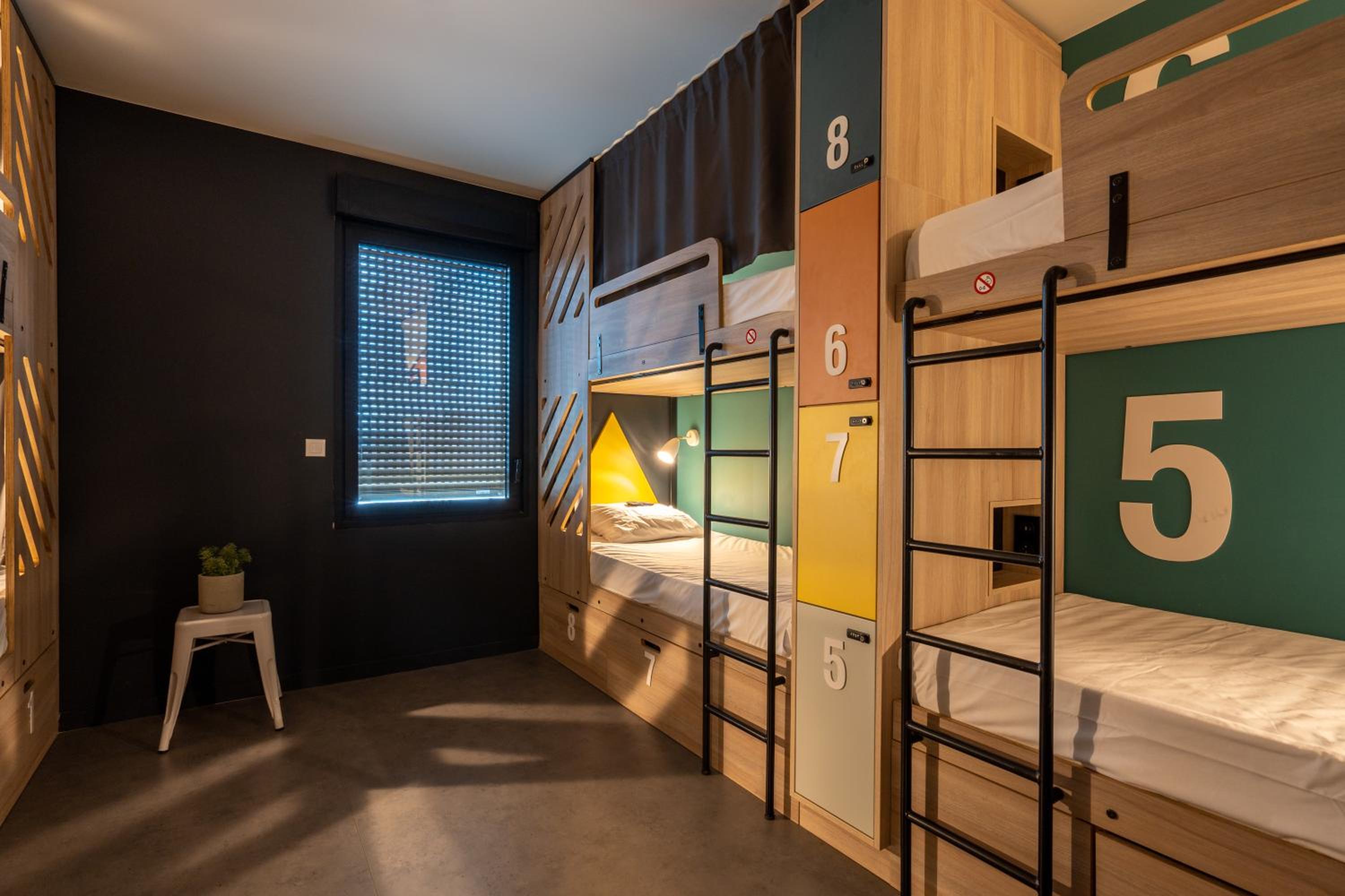 Slo Bordeaux Hostel 19/41