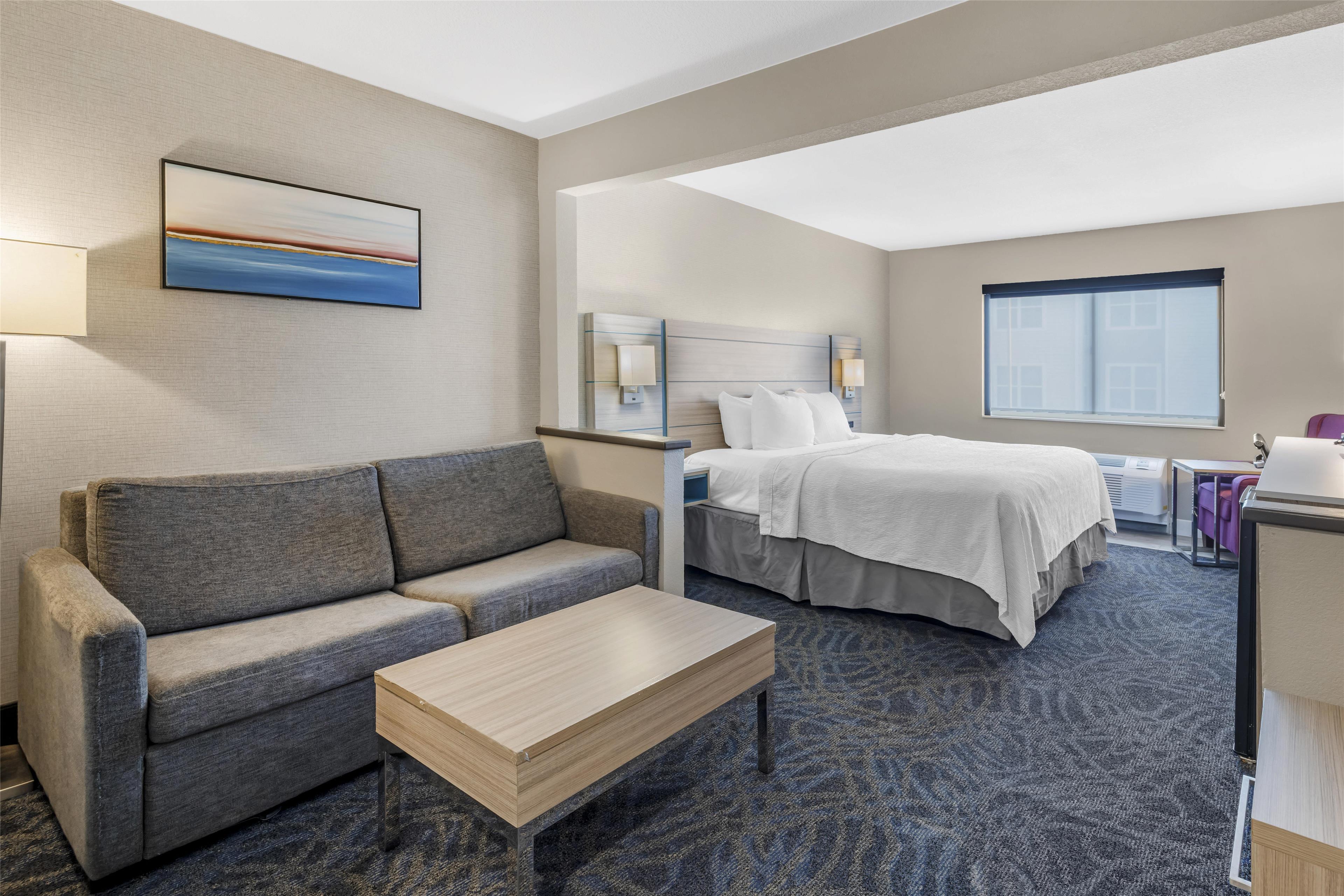جناح بسرير كينج مع أريكة لذوي الإعاقة، Best Western Independence Kansas City 3/8