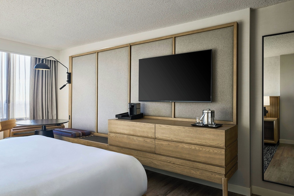 غرفة تقليدية بسرير كينج، Sheraton Philadelphia University City 4/10