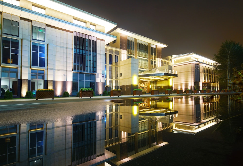 Qingshan Hotel Baotou 1/21