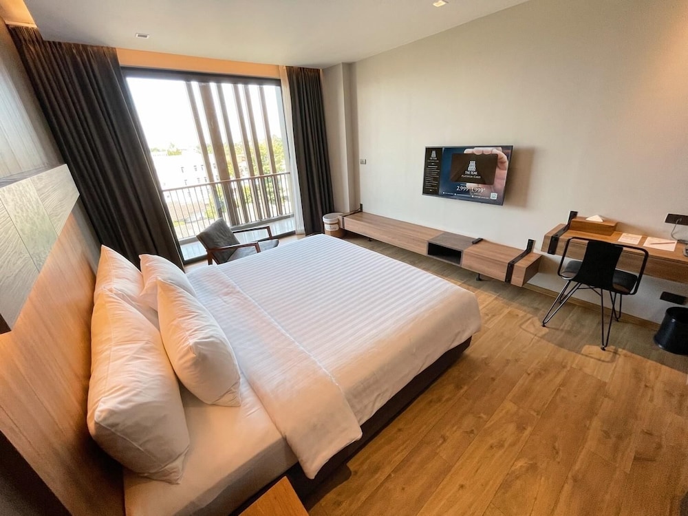 The Teak Hotel Mae Sot 12/50