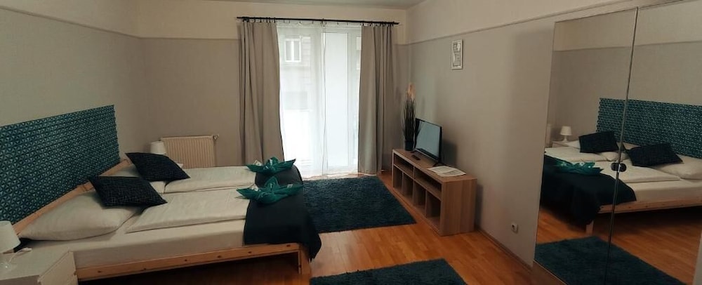 1 BEDROOM, STUDIO, CITY VIEW