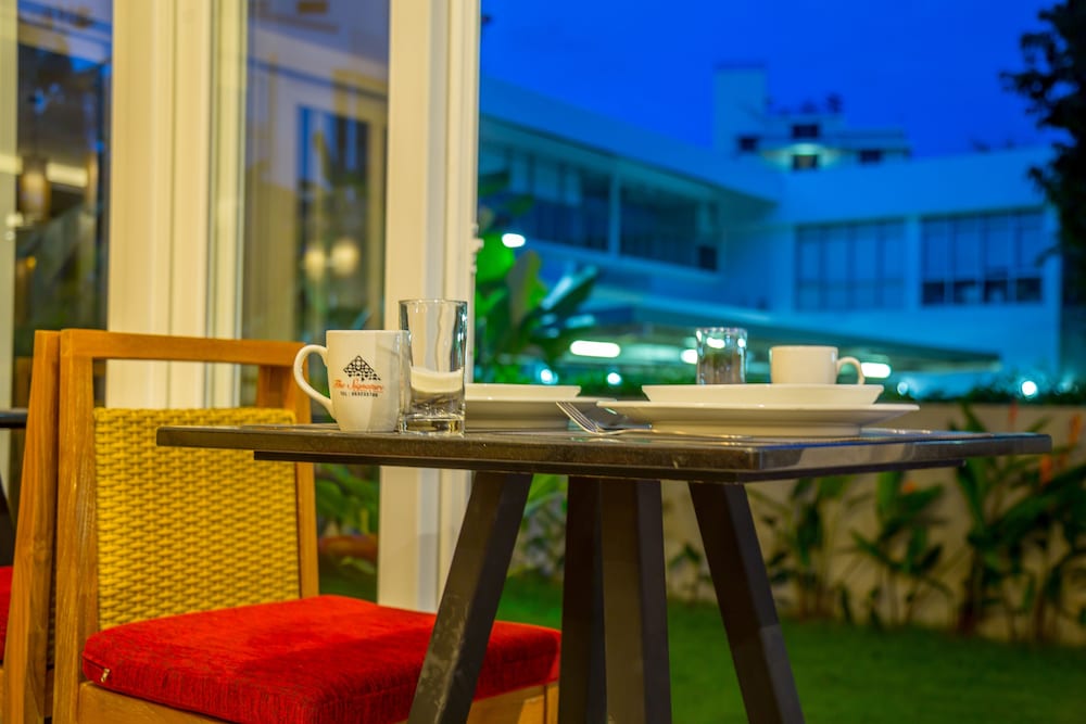 The Signature Hotel @ Thapae 40/50