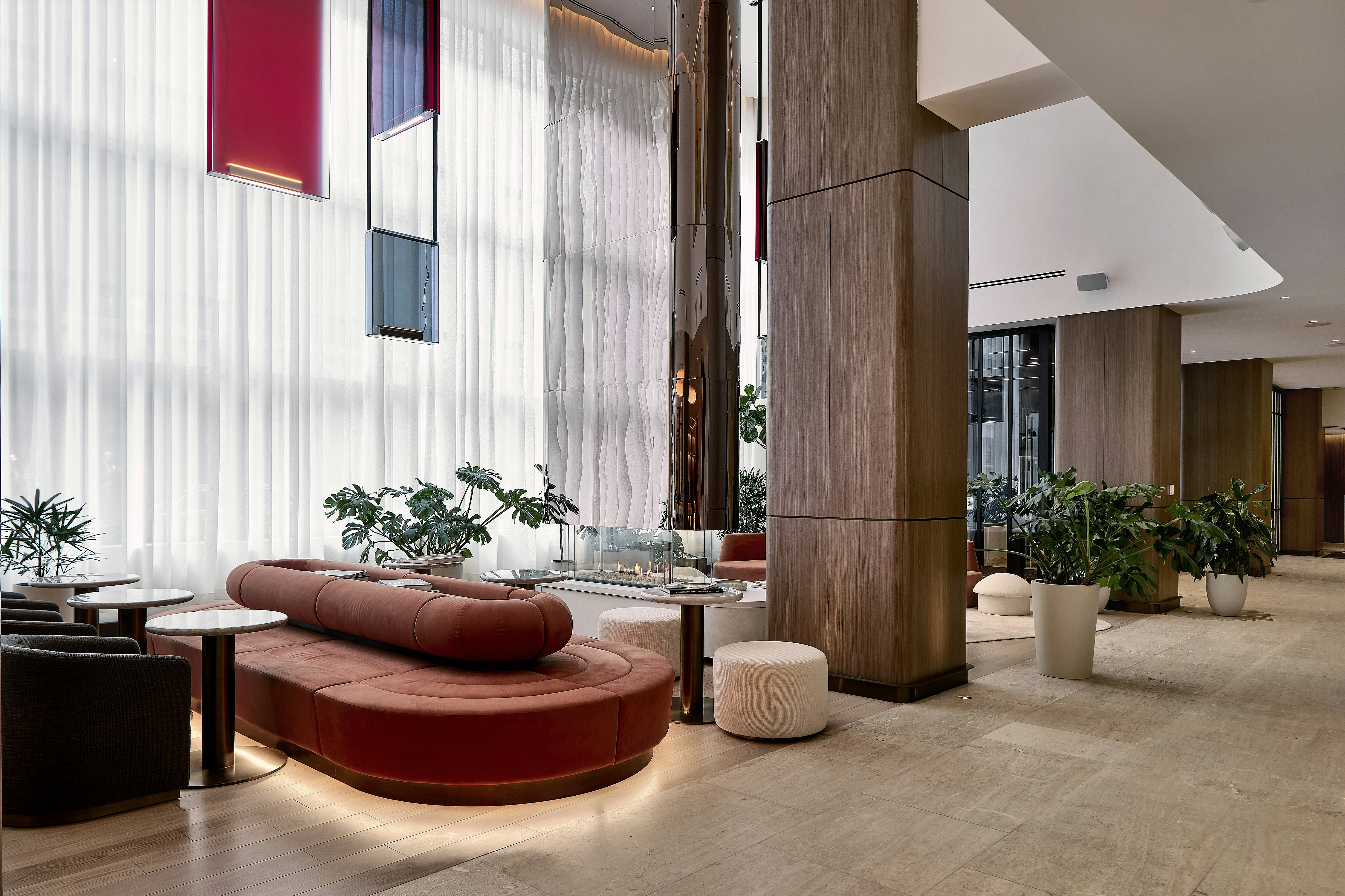 Vogue Hotel Montreal Downtown, Curio Collection by Hilton 28/50