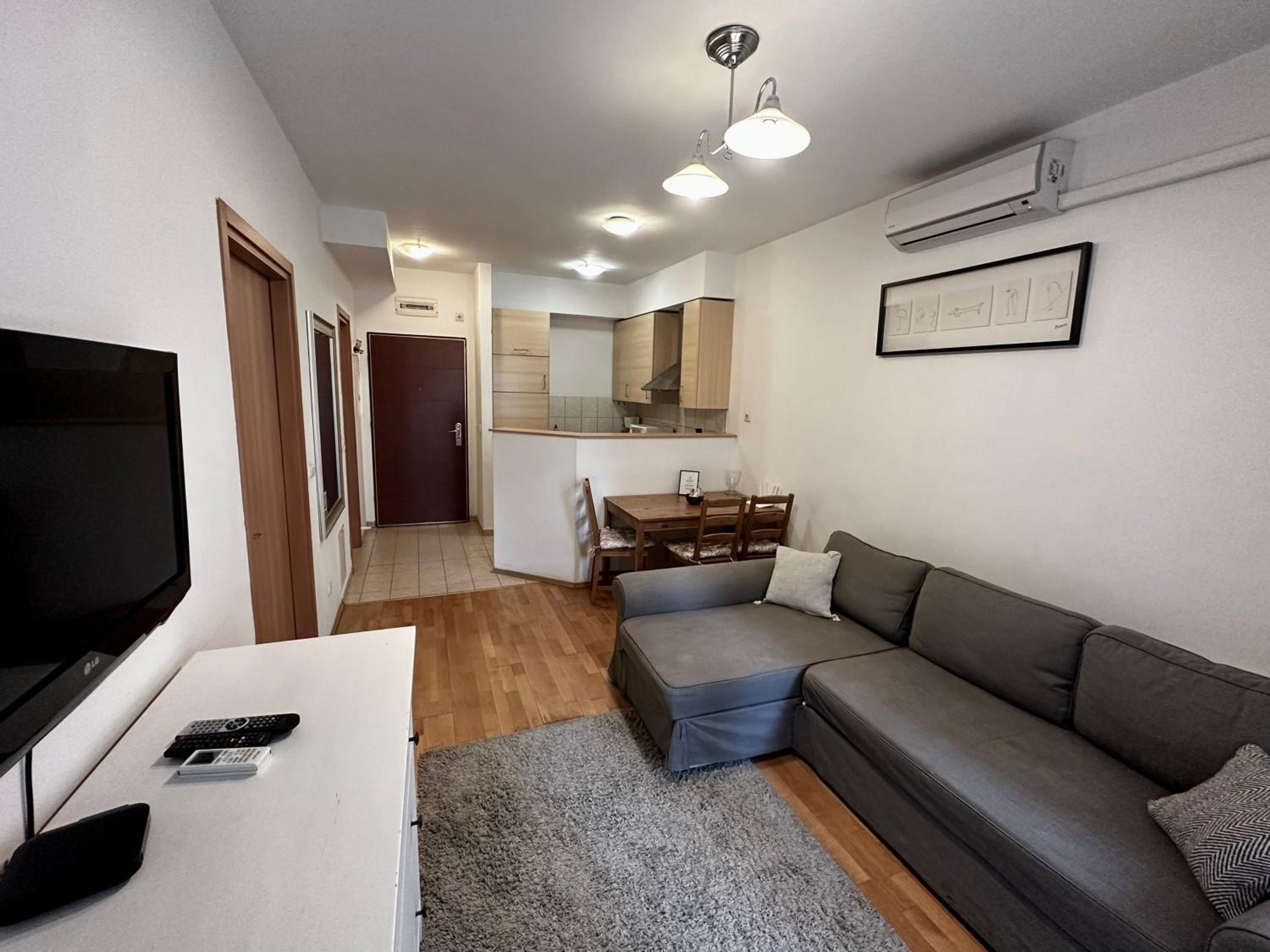 King Apartments 30/50