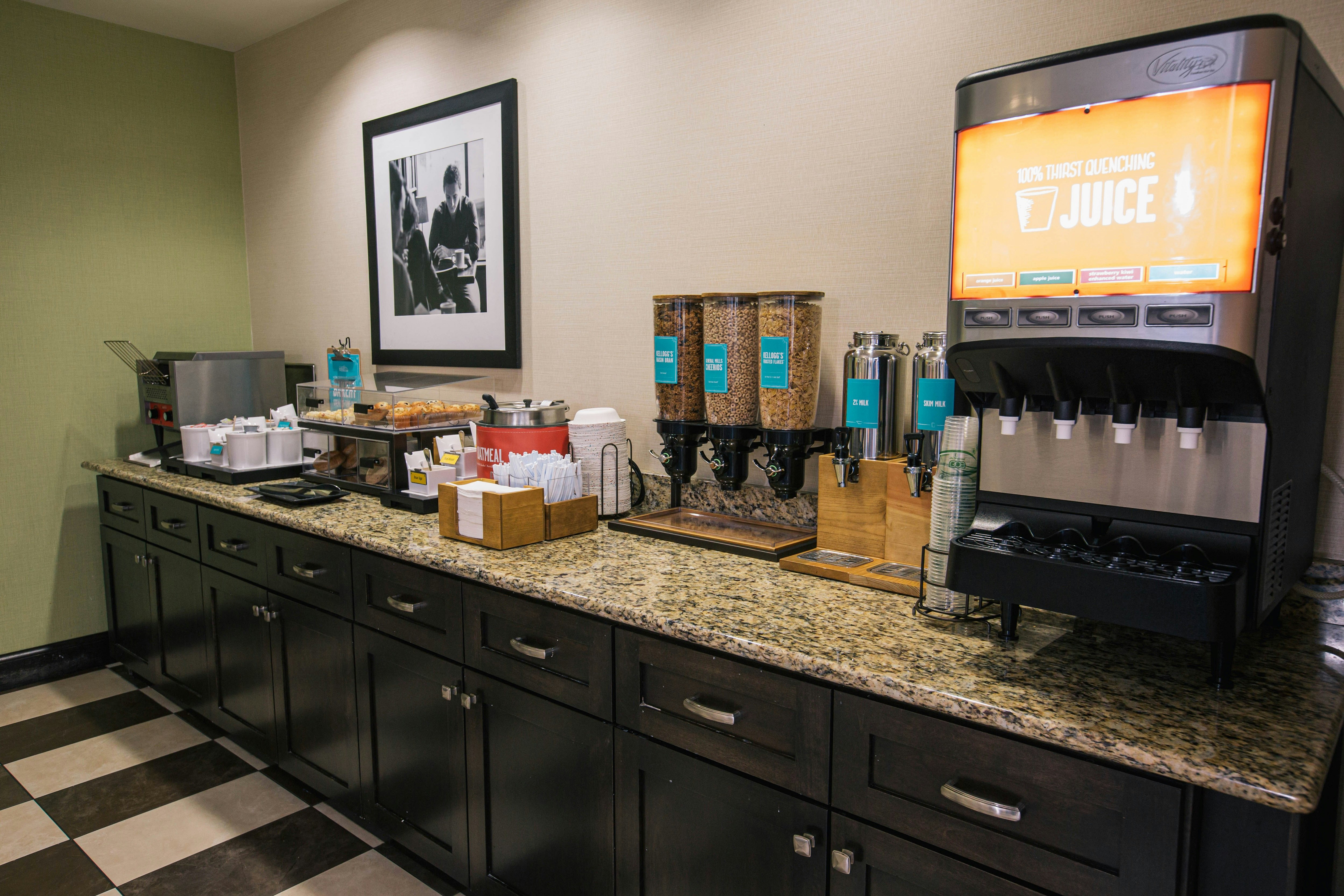 Hampton Inn Suites Effingham 57/63