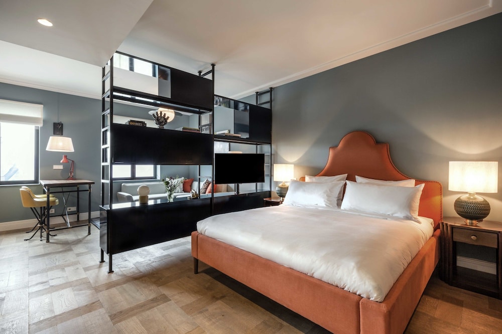EXECUTIVE, APARTMENT