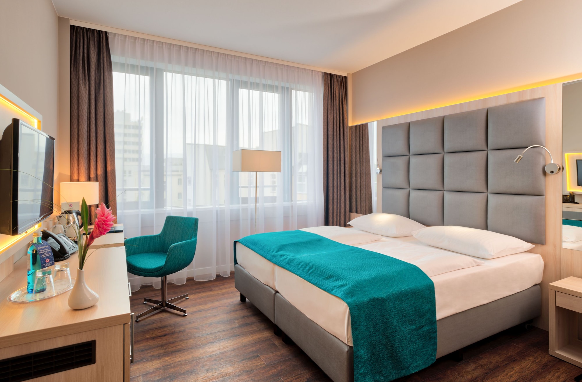 DELUXE, SINGLE, DOUBLE BED
