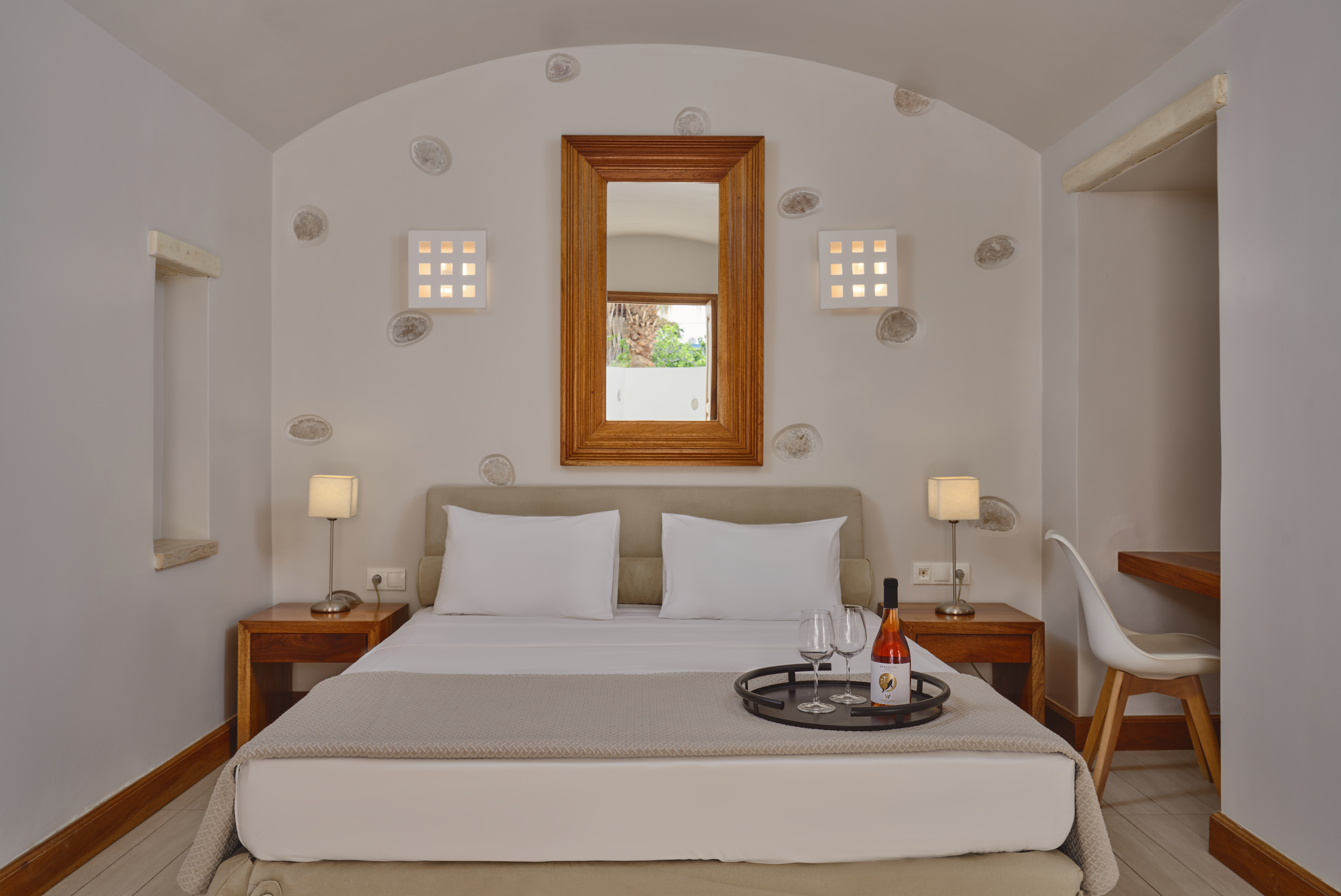 Honeymoon, Suite, Outdoor Jetted Tub