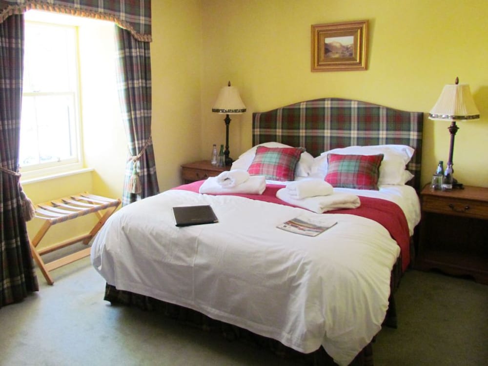 The Altnaharra Hotel 12/46