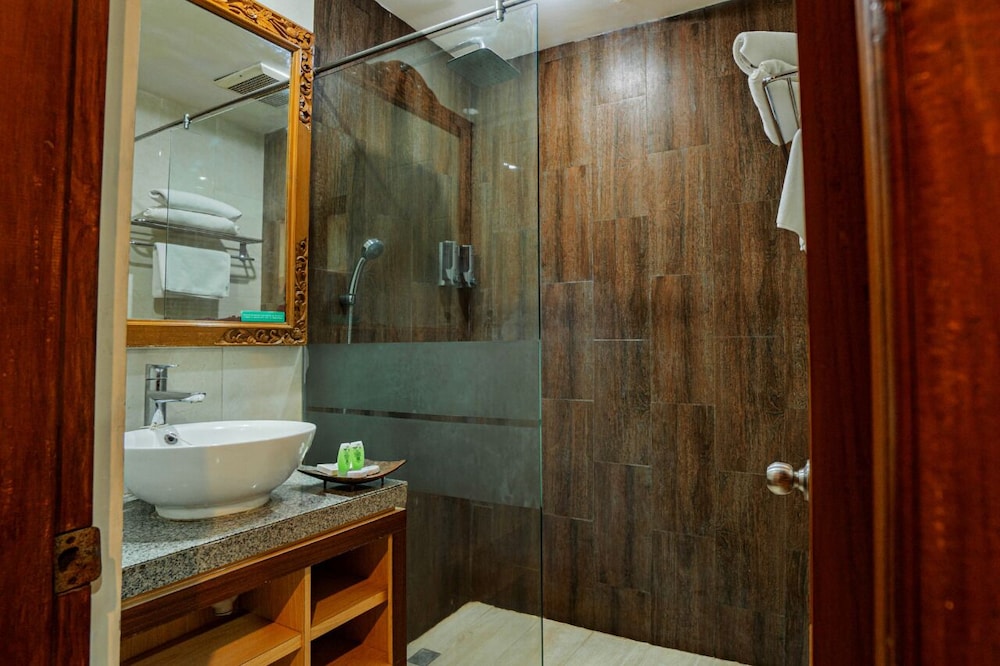 Wina Holiday Villa 77/79