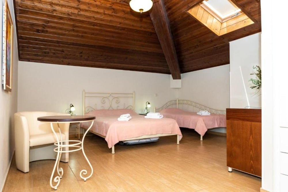 Villa Rossa Kambos 16/50