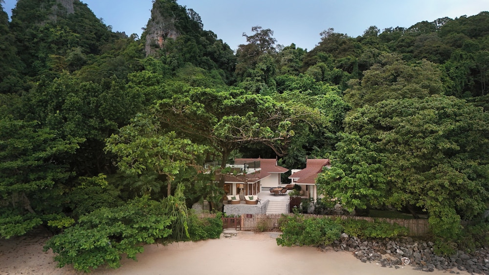 Macaque Villa And Languor Villa 44/50