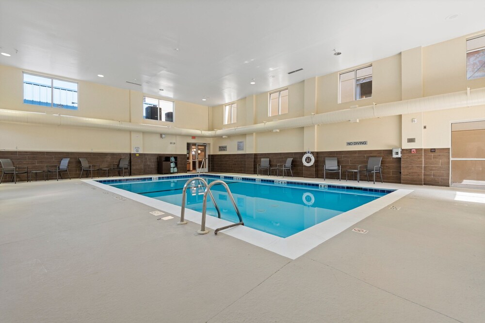 Fairfield Inn Suites Hickory 20/40