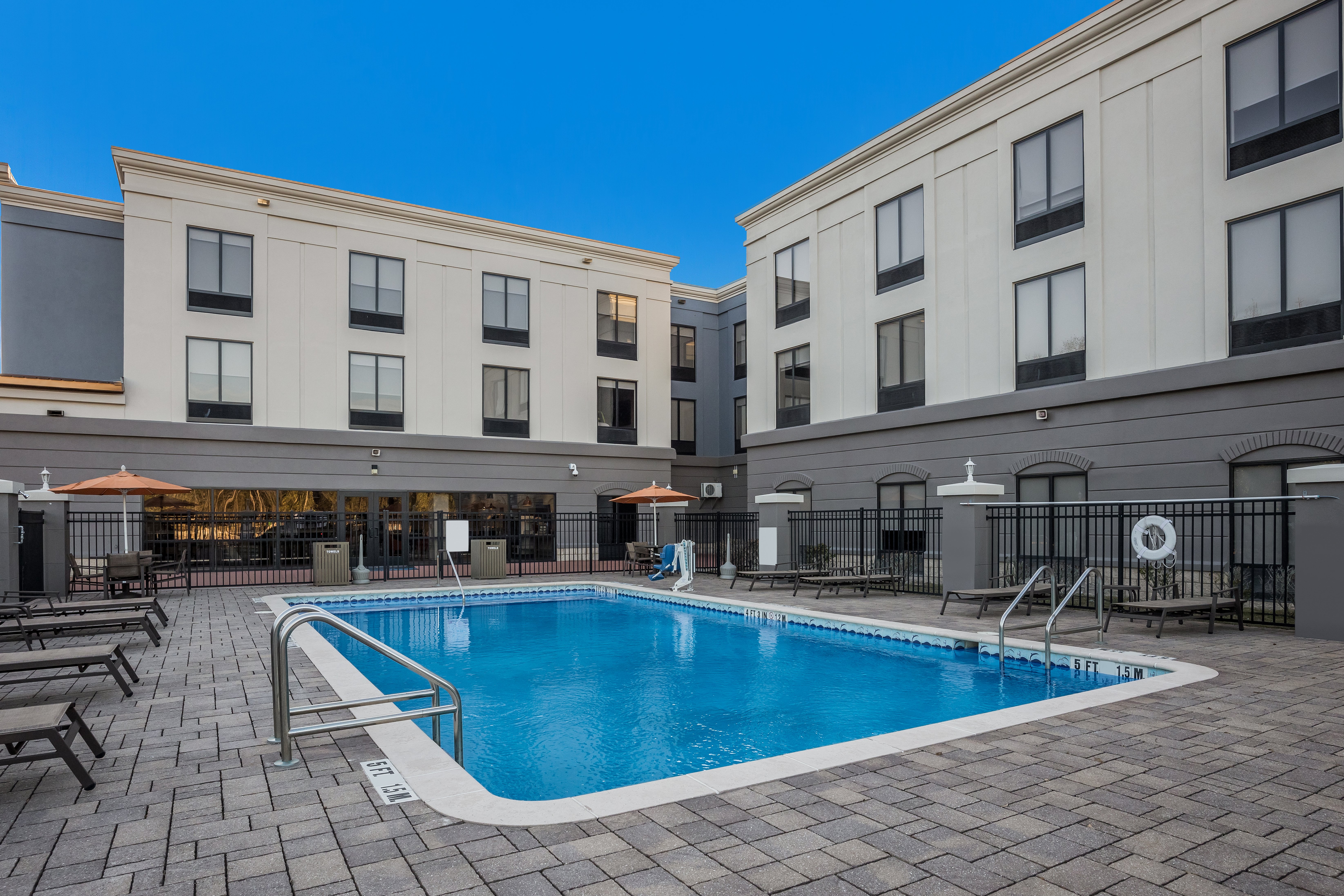 Holiday Inn Express Hotel And Suites Perry 45/48