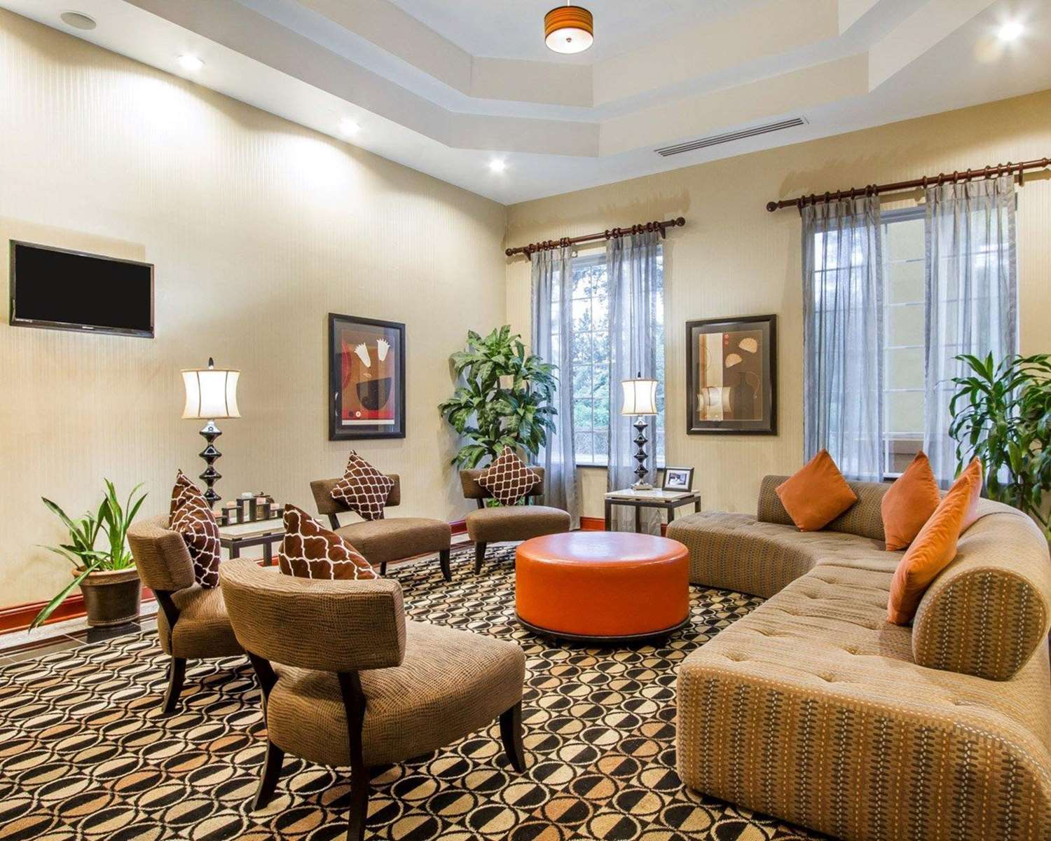 Quality Inn & Suites Greenville I-65 23/34