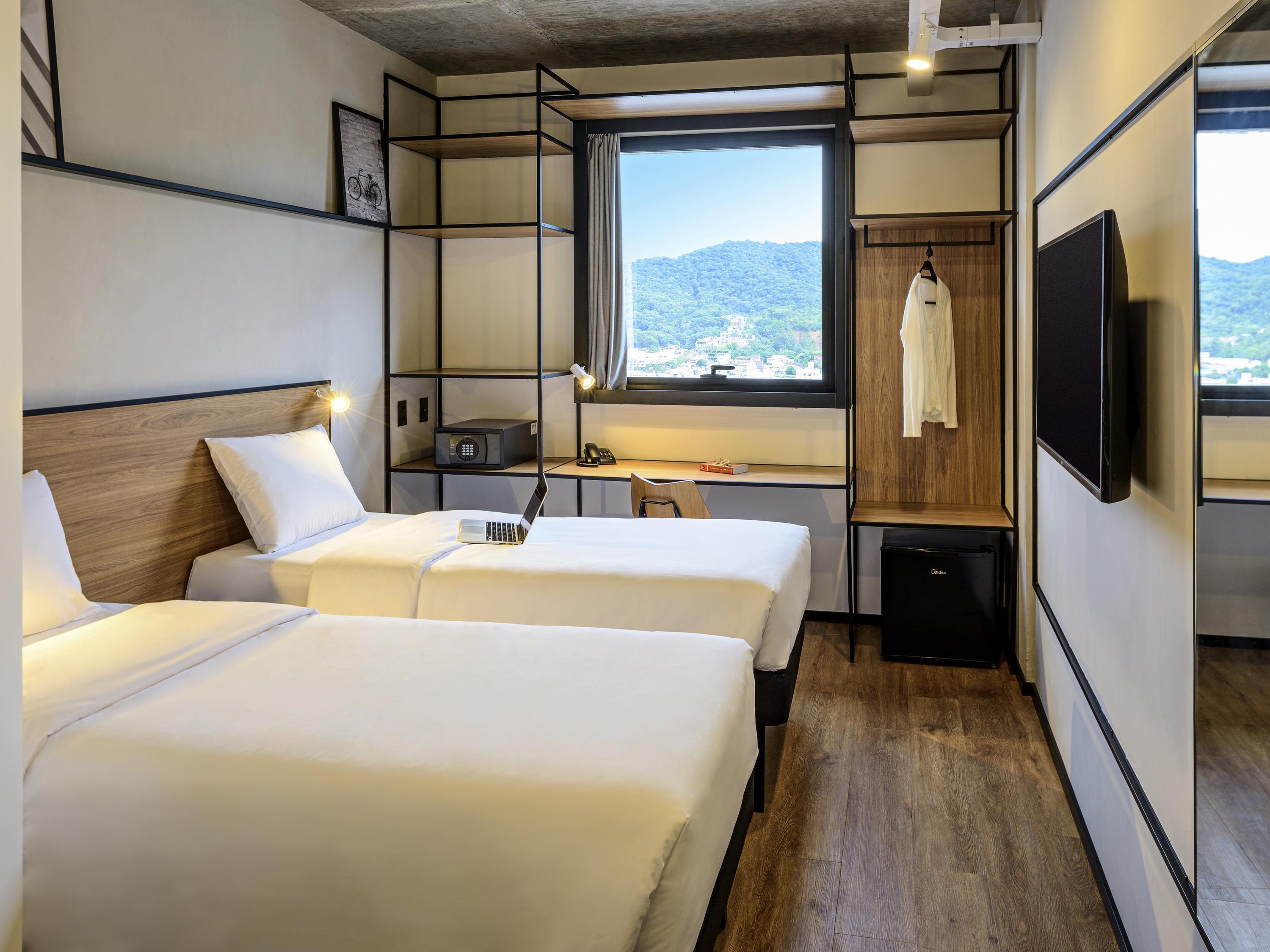STANDARD, TWIN BEDS