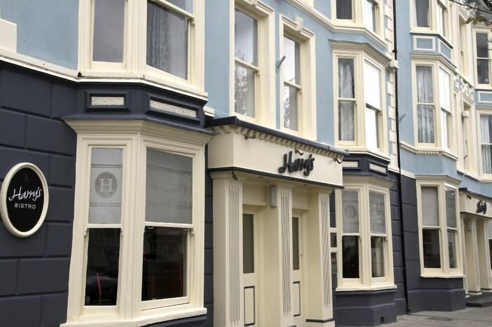 Harry's Hotel 3/48