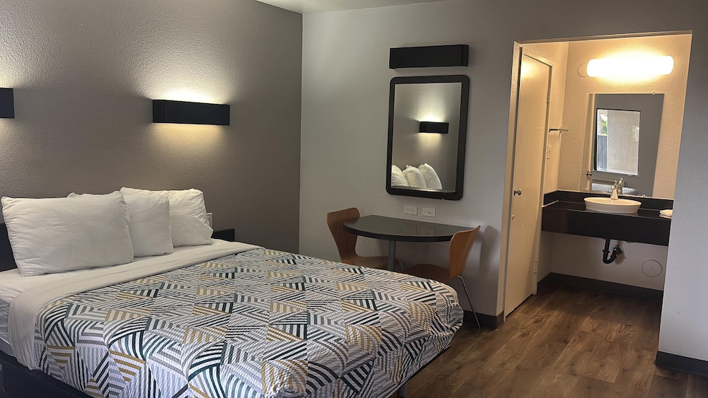 Motel6 Watsonville, CA - Monterey Area 33/64