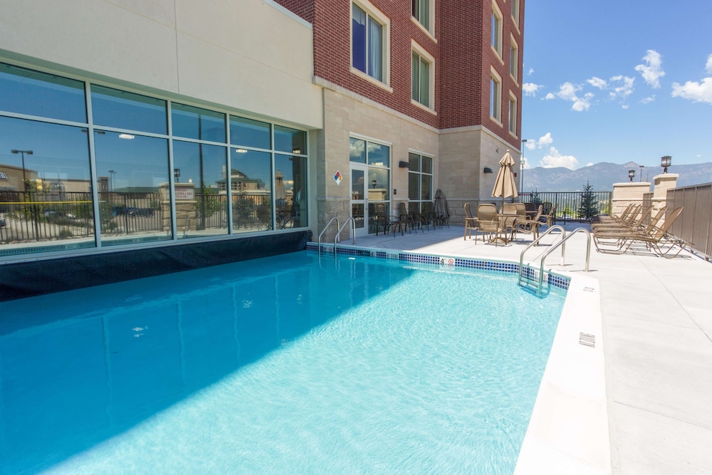 Drury Inn & Suites Colorado Springs 46/50