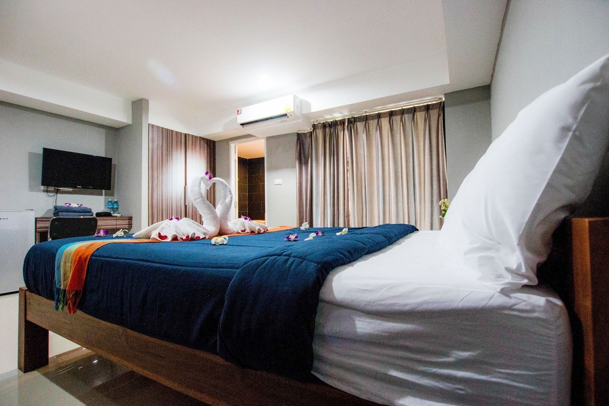 STANDARD, TWIN BEDS
