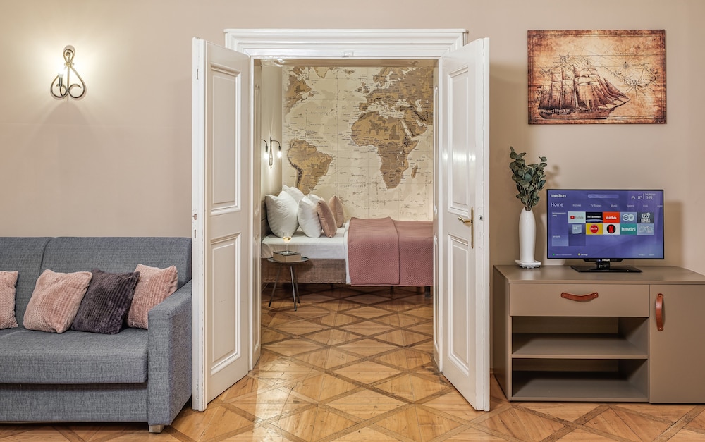 6 Continents Apartments by Adrez Living 18/29