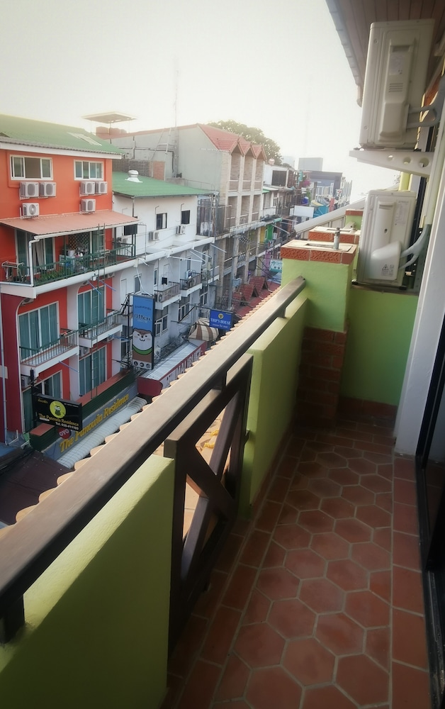 Max Hotel photo1