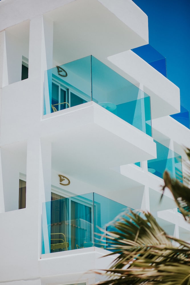 Dorado Ibiza Suites - Adults Only 2/66