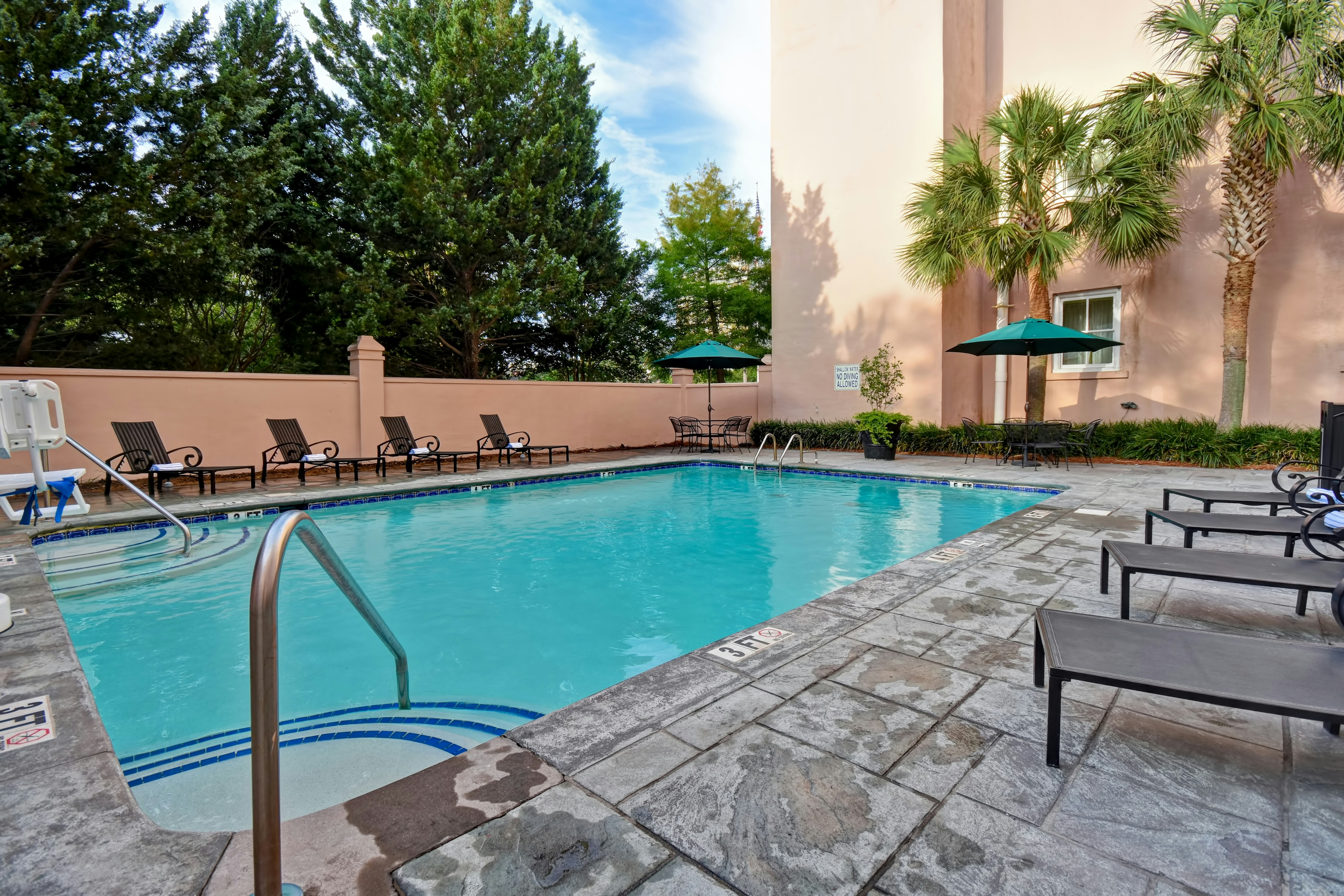 Embassy Suites Charleston Historic Charleston 25/25