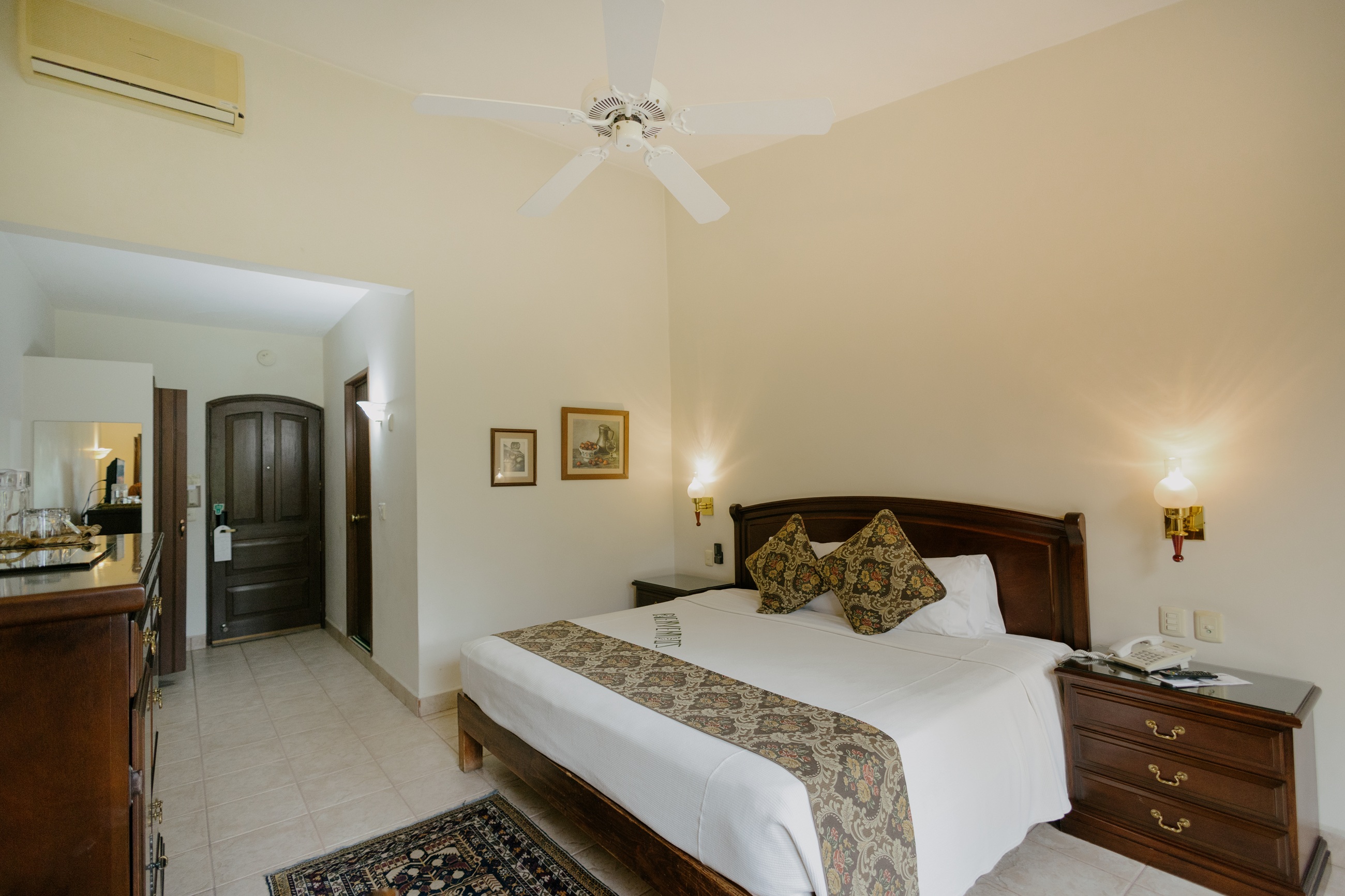 Room, King Bed, Balcony