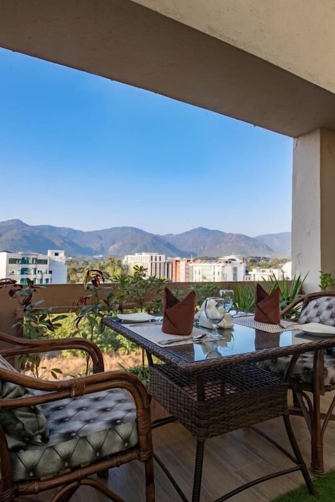 Legend Hotel Islamabad 46/51