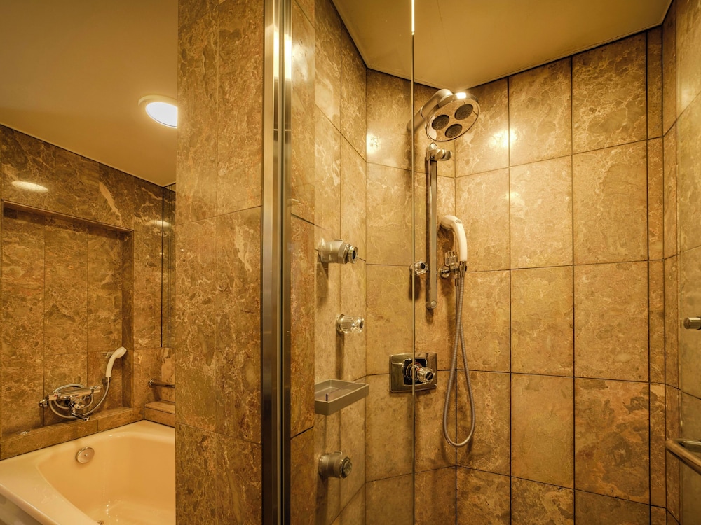 Kurashiki Royal Art Hotel 48/50