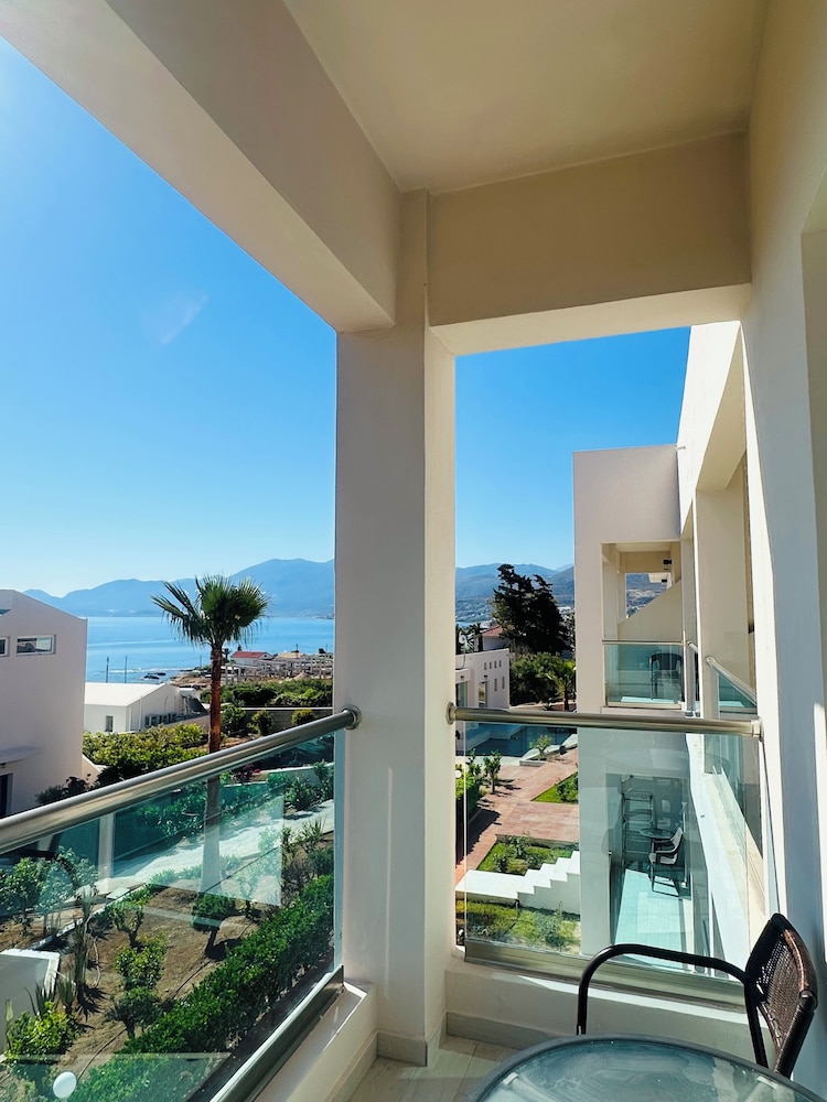 Saradari Beach Hotel 23/50