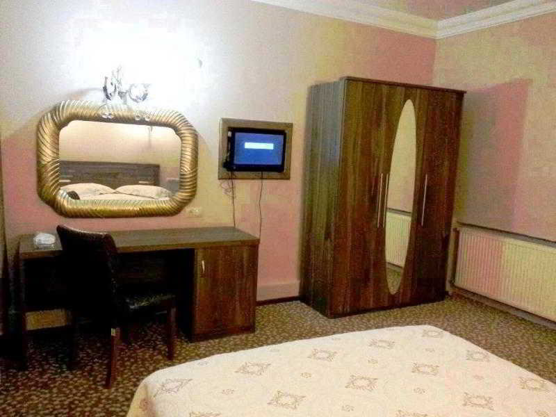 Ts Park Hotel 39/47
