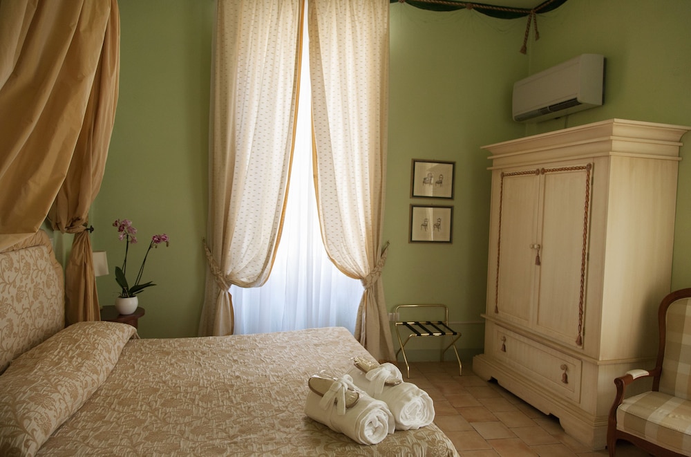 Palazzo Guiderocchi 10/48