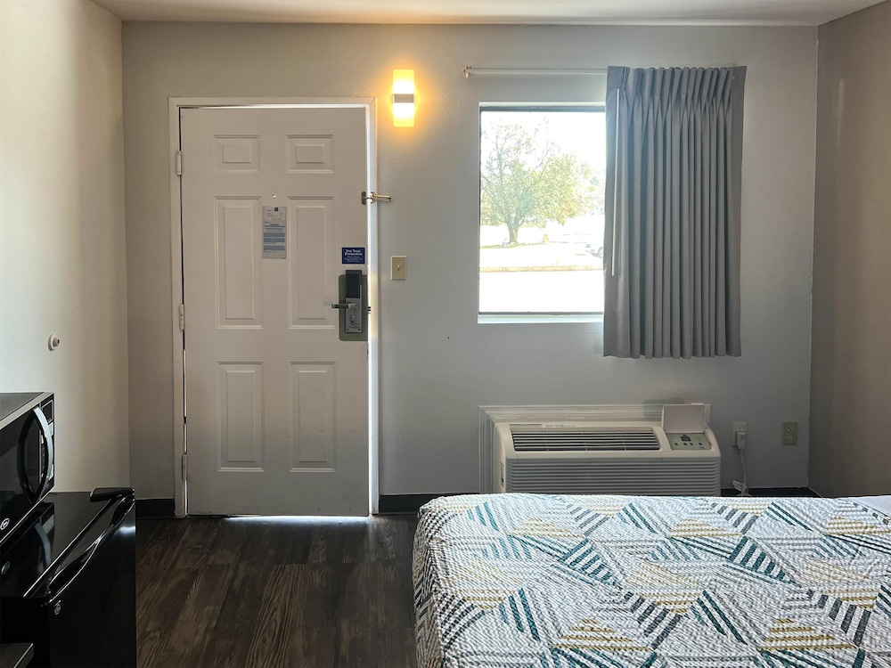 Motel6 Ozark, AR 15/24