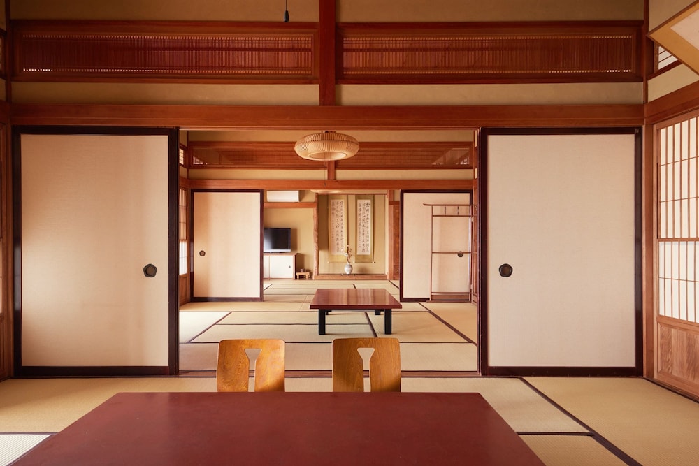 JAPANESE, TRIPLE, LAKE VIEW