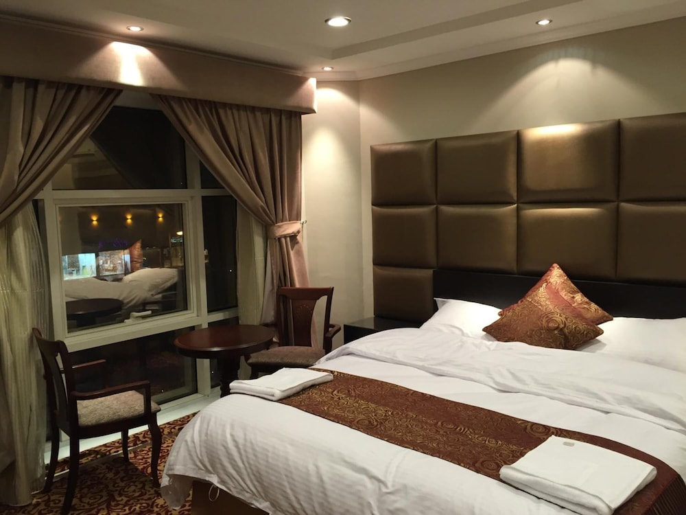 Ashbona Suites 10/41