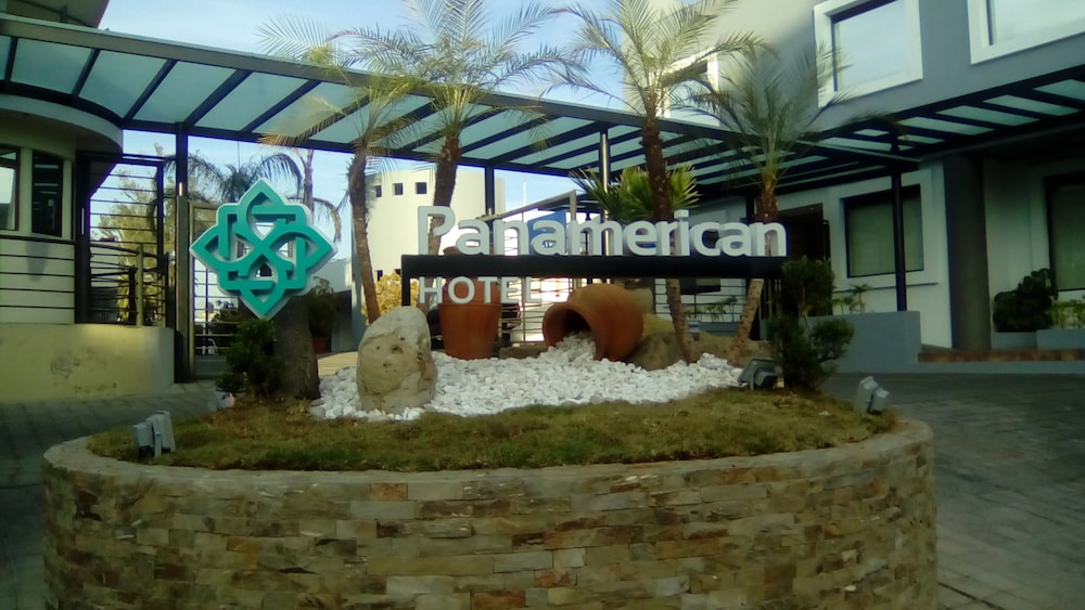 Hotel Panamerican 8/41