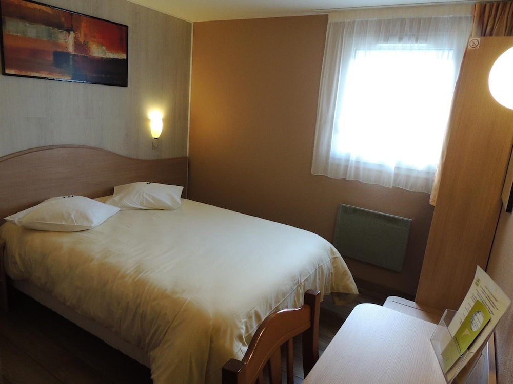 Hotel Le Relais Du Parisis 8/50