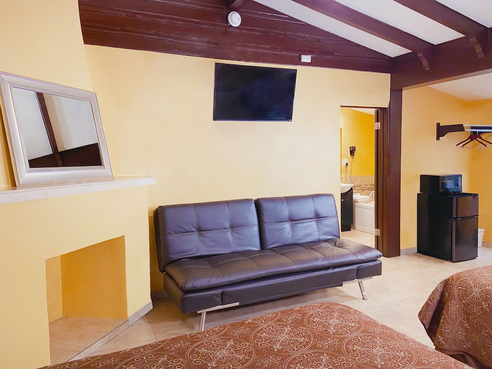 El Patio Inn Studio City 41/59