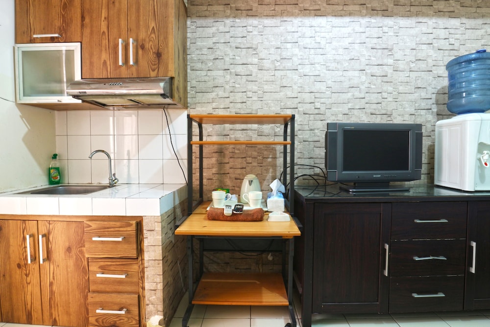 Star Apartemen Margonda Residence 2 by ZUZU 13/18