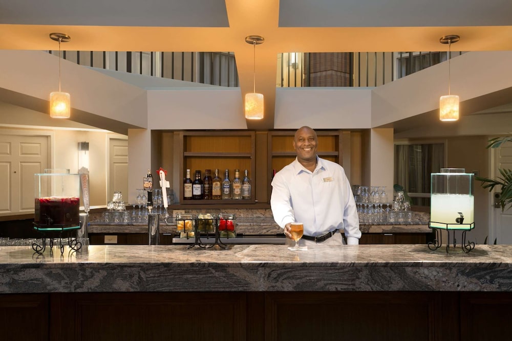 Embassy Suites by Hilton Cleveland Beachwood 42/55