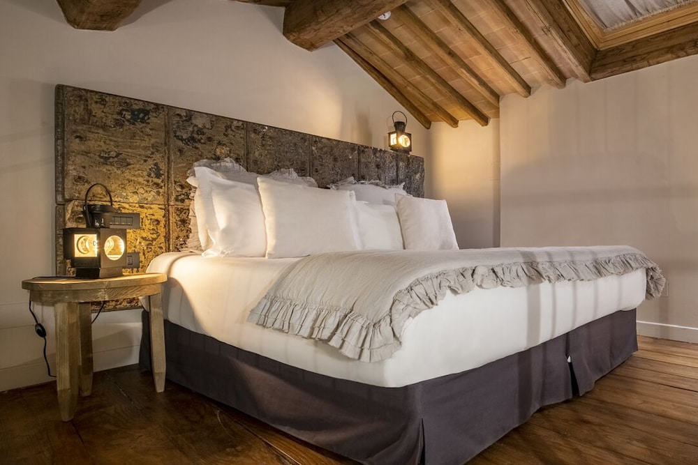 Room at Borgo Antichi Orti Assisi, ASSISI