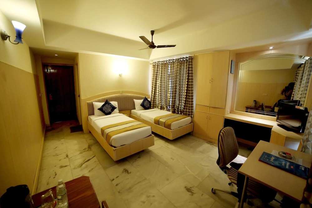 Nayagara Hotel 11/28
