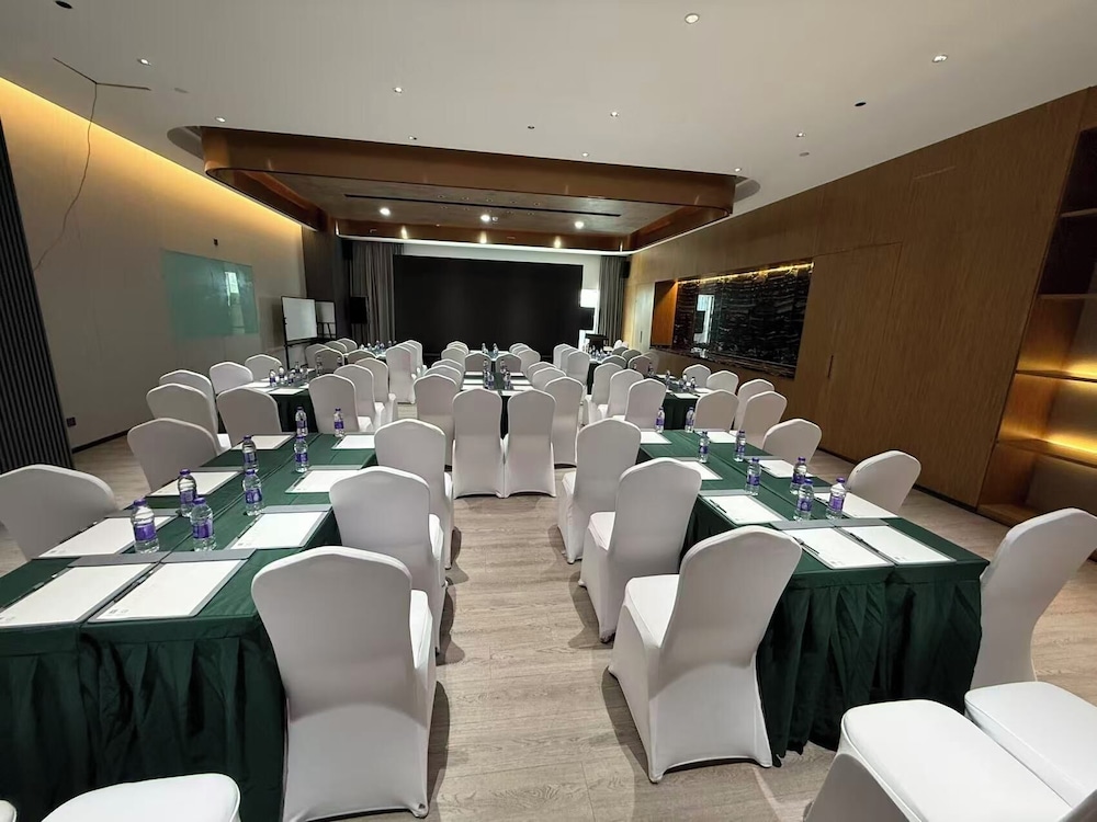 UrCove by Hyatt Nanjing South Railway Station 33/50