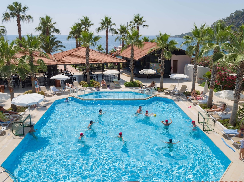 Club Akman Beach Hotel 39/50